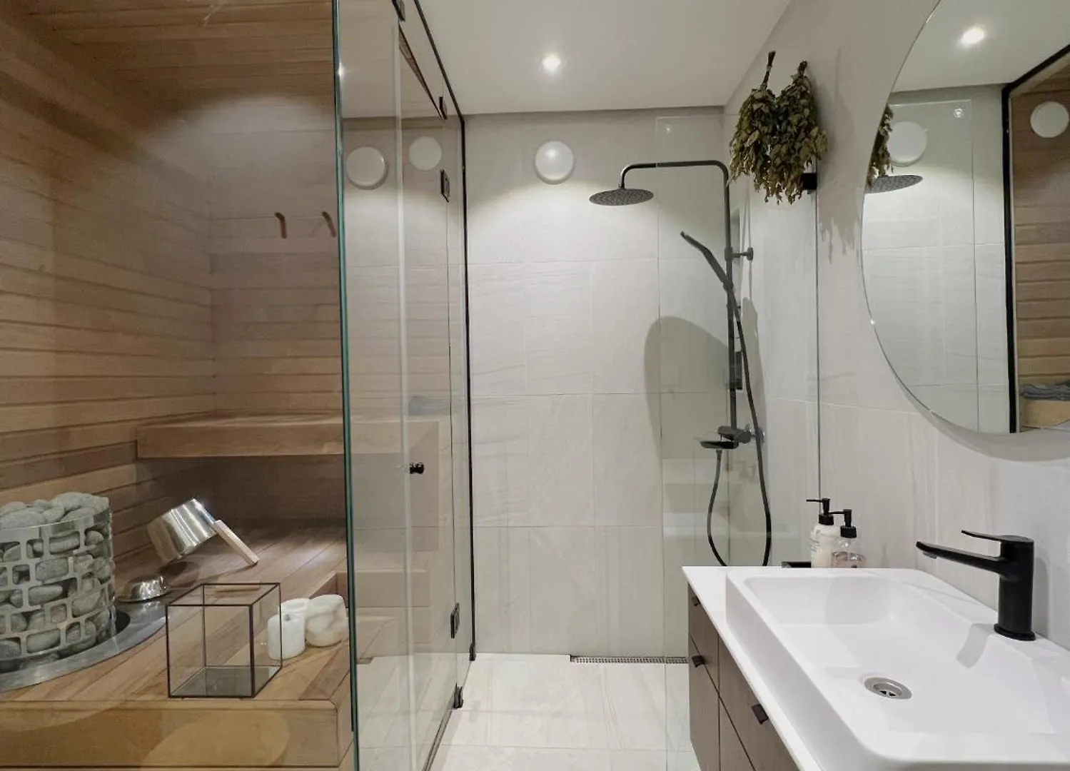 Hidden Gem With Private Sauna, In City Center Helsinki